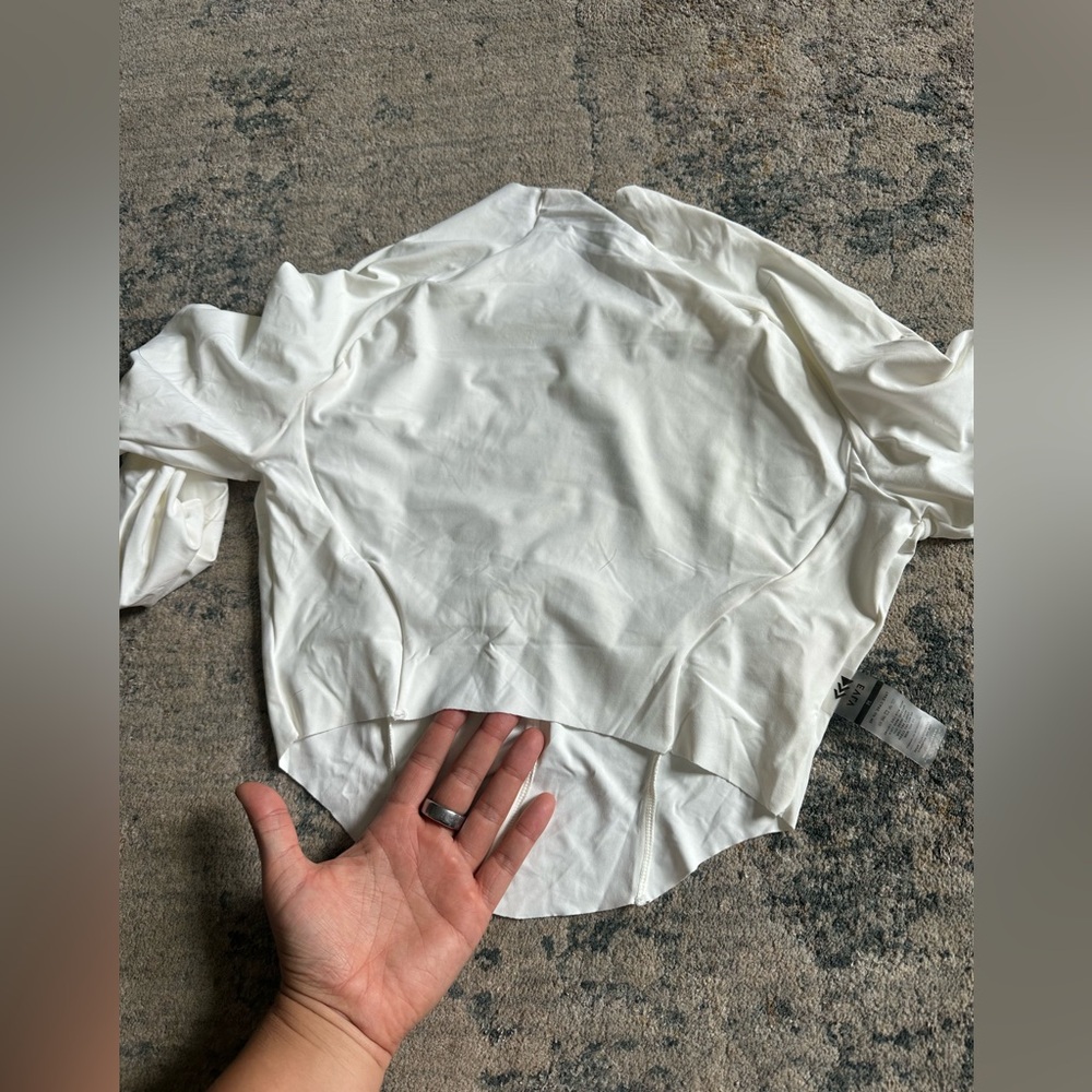 Performance Luxe Reversible Crop Top - image 5